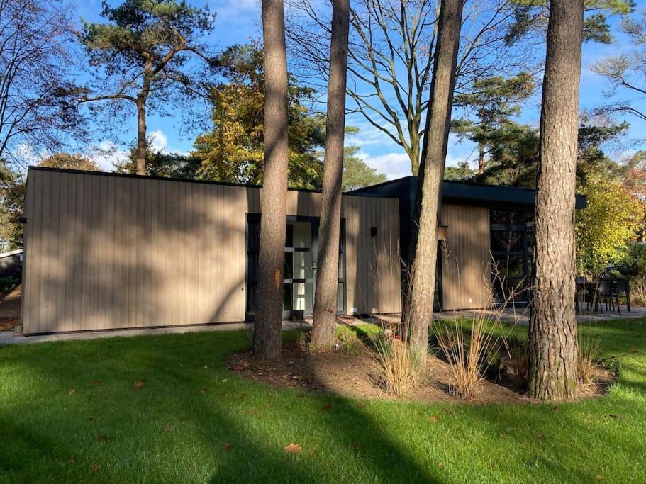 Delightful Luxury 2-Bedroom Holiday Home In Nature Otterlo Exterior photo